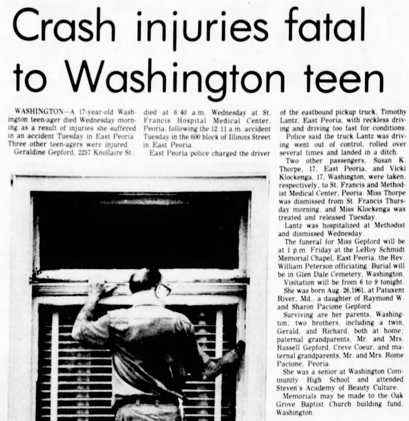 Crash injuries fatal to Washington teen